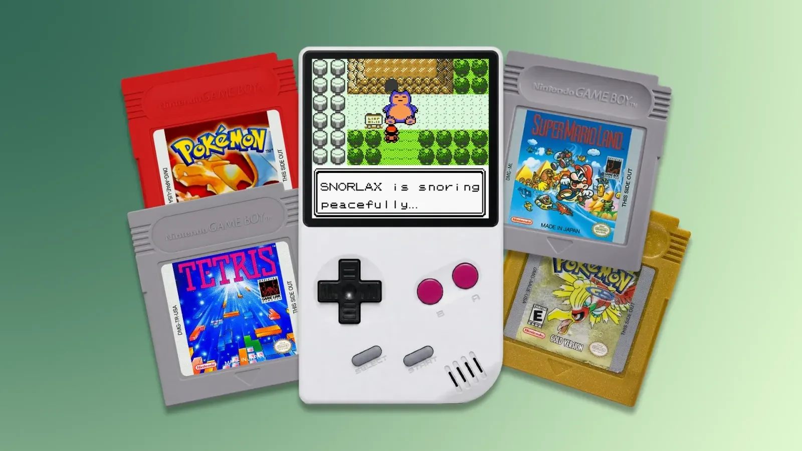Photo promotionnelle du FPGB Mini entouré de cartouches Game Boy et Game Boy Color (Pokémon rouge, Tetris, Super Mario Land, Pokémon or) posées sur fond dégradé vert, l'écran affichant le message « SNORLAX is snoring peacefully »