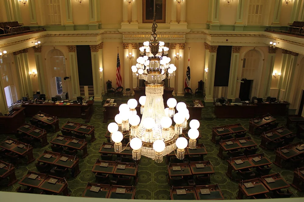 L'hémicycle de l'Assemblée de Californie, au Capitole de Sacramento