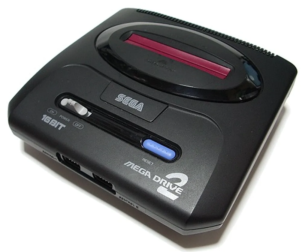 Console Sega Mega Drive II avec sa manette